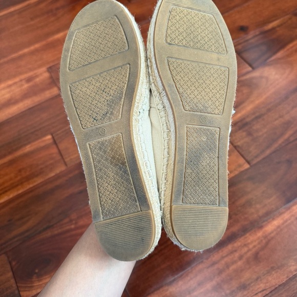 Tory Burch Cream and Brown Espadrilles size 5.5 - Picture 7 of 11
